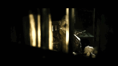 【重口味图解】洗澡时肉体自燃,为驱魔他活剥亲生母亲人皮,胆小者慎入