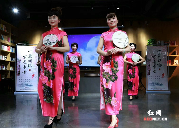 新春走基层|愿新春喜庆气象 带你狗年\"红\"运