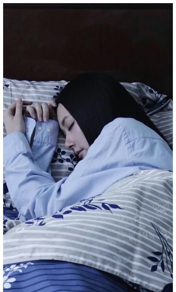 郭碧婷和妹妹的长相差别竟这么大