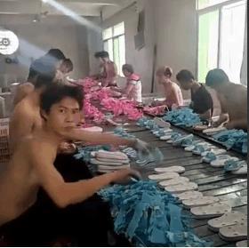 男子脱鞋厂上班,计件算工资,凭着手速快月入八