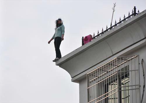 怀孕五个月女子跳楼自杀,家人找到遗书才知道