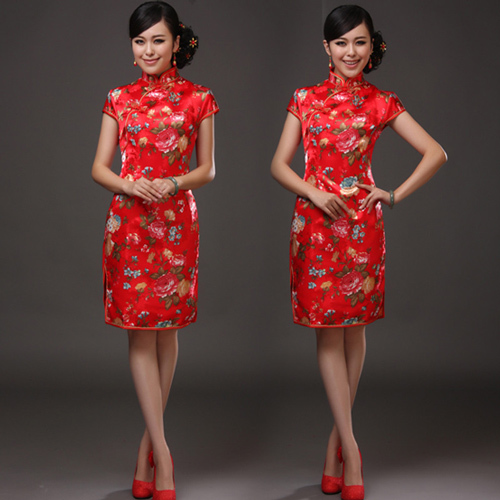 红色旗袍婚纱照_红色旗袍