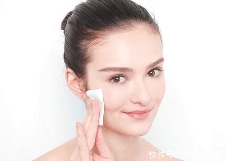 冬季红血丝更加敏感, 皮肤发红发烫可以用冰敷