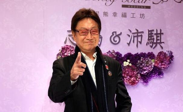 82岁傅达仁将于今日执行安乐死，儿子与父亲紧紧相拥深情告别！