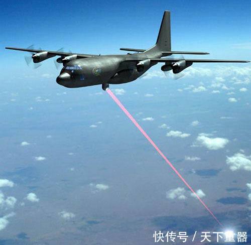 美军机硬闯我基地禁飞区,飞行员双目失明?看专