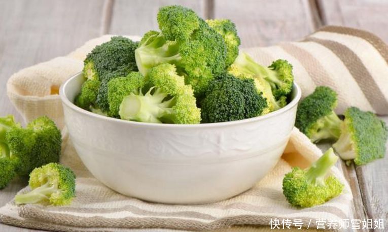 西兰花和红萝卜能同食吗 t01e235cb0e5e8d4380.jpg
