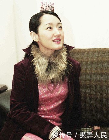 47岁杨钰莹,是什么原因让她重回歌坛,孩子都打