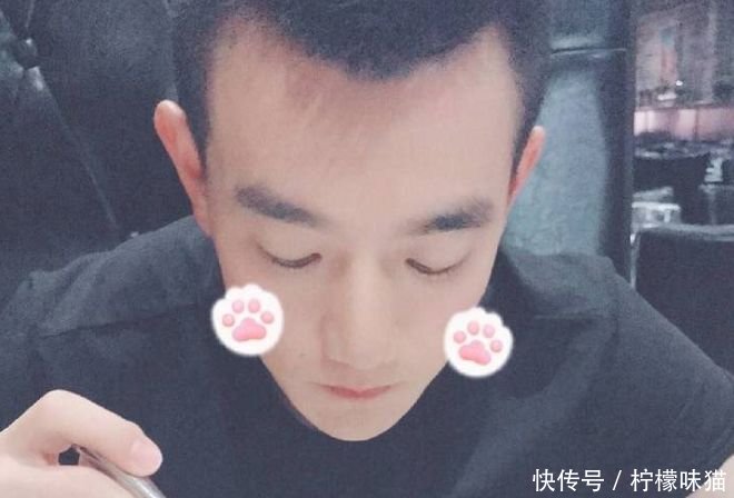 何捷有多爱张馨予?清空微博留下一条置顶,34个