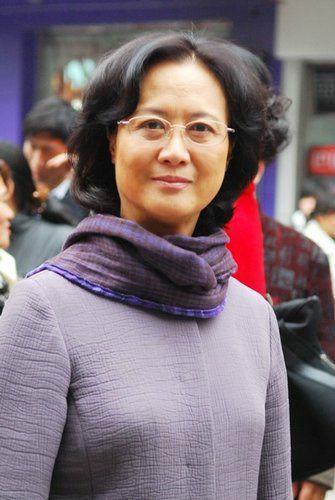 演员柏青母亲柏寒葬礼,死因心酸捐献遗体,黄海