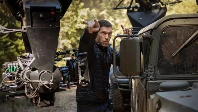 大黄蜂》如果不成功,导演就要回家继任耐克公