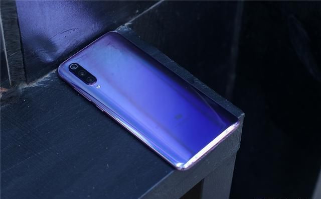 小米9正式发布,雷军更喜欢的却是这款小屏旗舰