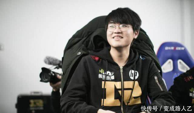 姿态谈RNG败给韩国队就当交学费了,以后绝对