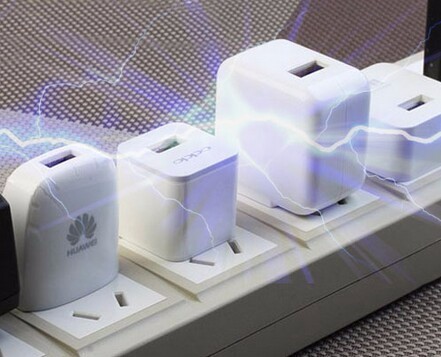 一些手机充电器上写输出电压电流多少是什么意