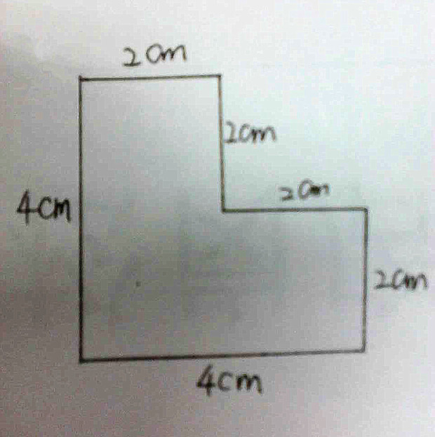 如何将下面的图形平分成四个完全一样的图形?