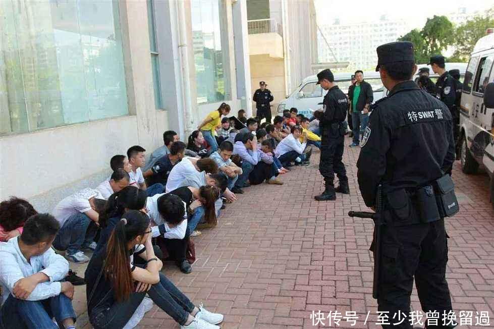 儿子突然打电话说想吃榴莲, 父亲挂电话后立马报警