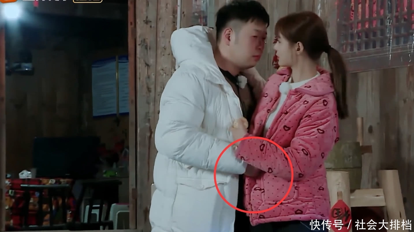 杜海涛醉酒后向沈梦辰撒娇,有谁注意海涛手放