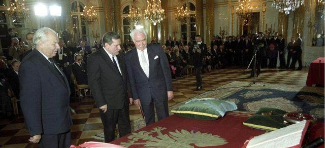 二战中最倒霉的国家,第一个亡国,直到51年后才