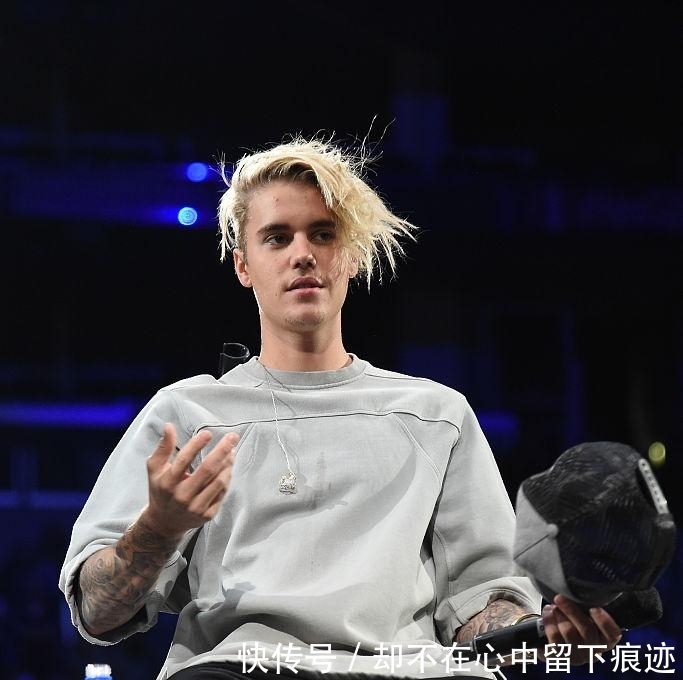 比伯回应浏览记录出现赛琳娜,恋人分手后还可