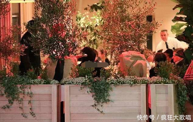 莱昂纳多好事将近?与女友一起低调见家长,与未