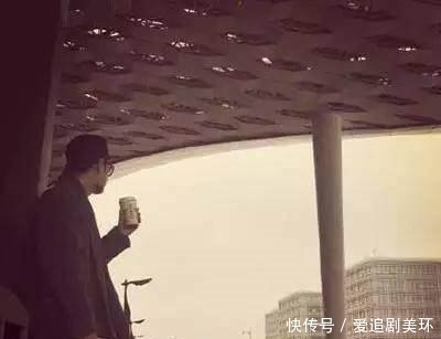 郑爽偶遇张翰画面让人心寒,赵丽颖的偶遇画面