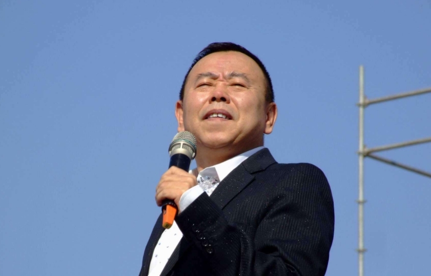 彭昱畅因《都挺好》身高成谜,比矮自己9厘米的