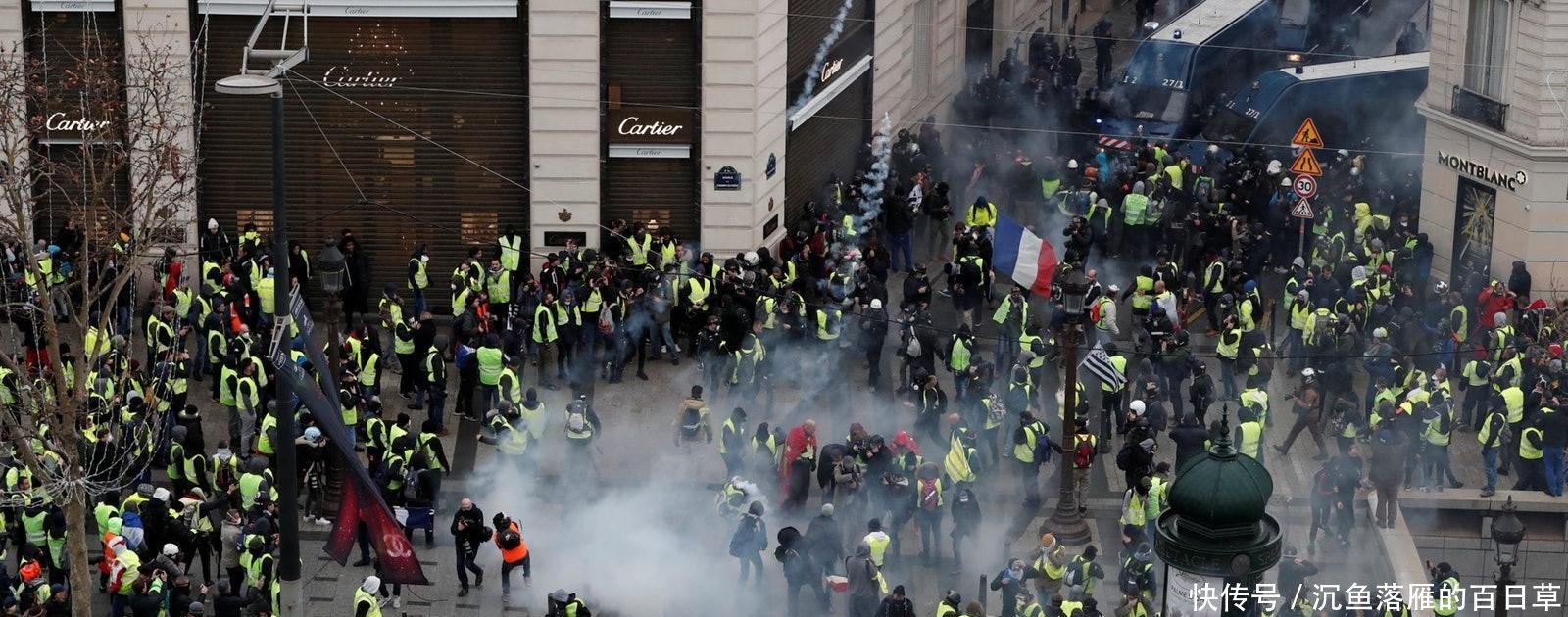 法国黄背心运动 万人冲向总统府 警方放催泪弹