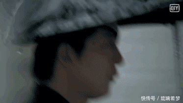 搞笑GIF:啥条件啊,家里有矿啊?