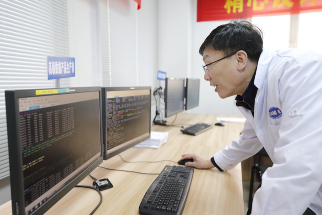 他们让中国在高能物理领域完成了一次漂亮的\"弯道超车\",了解