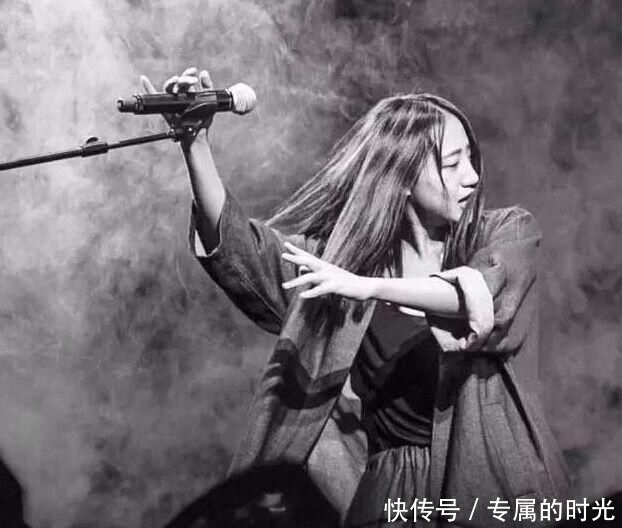 她不签音乐公司,却上《歌手》还当导师,代表作