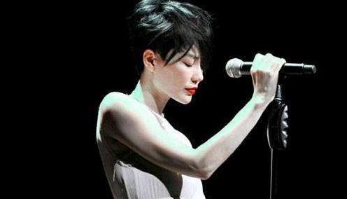 一向高冷的王菲,竟然录制综艺节目《幻乐之城