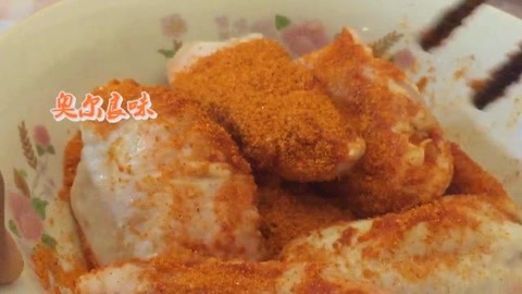 梁小轩和轩妈试吃各种美食 试吃“自制奥尔良烤翅”