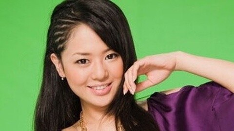 娱乐猛回头 AV女优挺进内地 陈冠希发功再搭新妞
