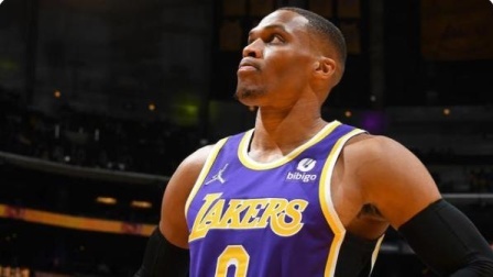 NBA热辣资讯 名记建议湖人探索交易威少 称后者绝不会改变