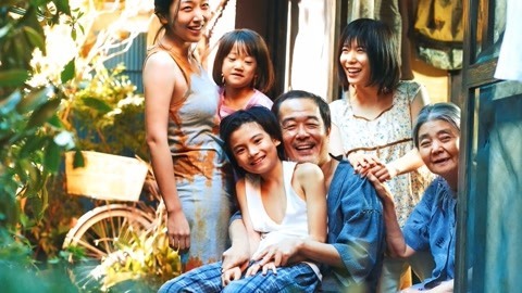 好莱坞影厅 日本电影小偷家族