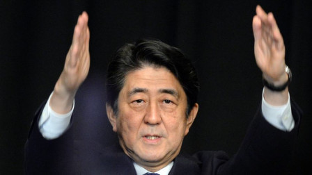 武器正能量 第一季 安倍意图解决与中俄的领土纠纷，签署合约是出路