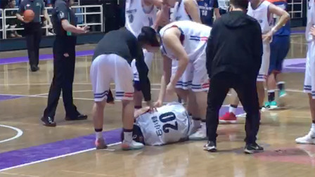 北京师大VS清华大学女子赛，石小烨受伤离场