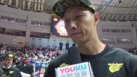 易建联：我们付出了很多，得好好享受这一刻