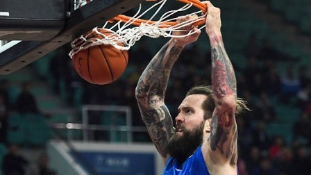 CBA 18/19赛季 龙狮VS肯帝亚第二节：拉杜利察远投+抢断2+1助球队扩大优势