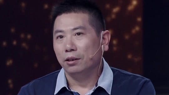 中华好家风 匠人复制万历皇帝衮服 再现四百多年前皇家龙袍之美