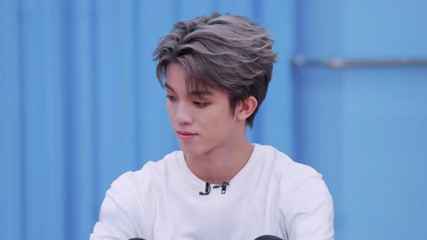 第21期上 合作舞台震撼来袭 李宇春烫脚舞嗨翻