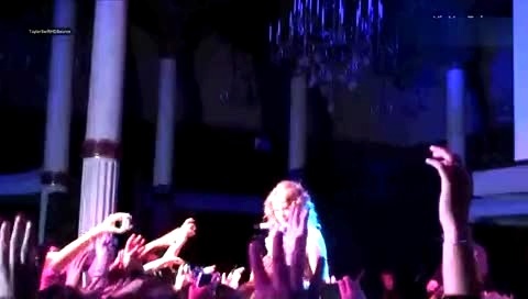 Taylor Swift Back to December Paris音乐会 现场版 10/10/18-Taylor Swift (泰勒·斯威夫特)