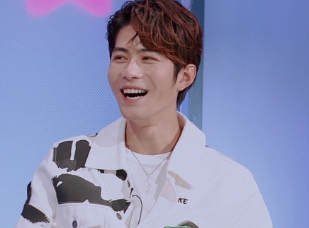 陈学冬彭昱畅争夺优先举旗权