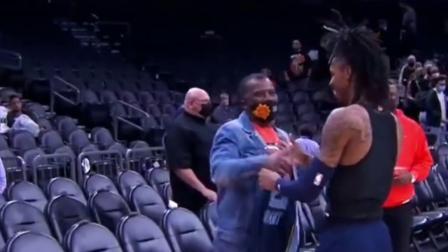 NBA热辣资讯 莫兰特绝杀太阳后送保罗父亲原味球衣！球迷：小贾未来可期！
