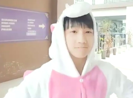 元气舞蹈担当敖子逸从小帅到大