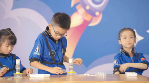 变形联盟之少年航天梦 月球篇 第2季 科学赋能