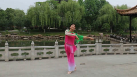 广场舞 广场舞《家在长江边》