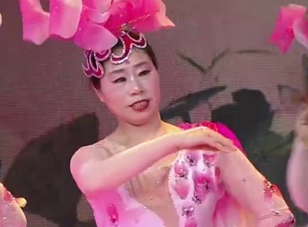 321动起来 广场舞《梨花颂》