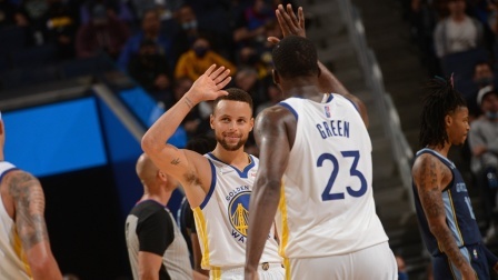 2021-2022赛季NBA集锦 NBA常规赛-莫兰特30+7 库里36+7灰熊加时终结勇士