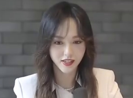 娱乐急先锋 唐嫣大晒美图回应变胖