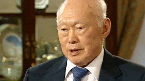 杨澜访谈录 新加坡国父李光耀：立志让英国滚出新加坡